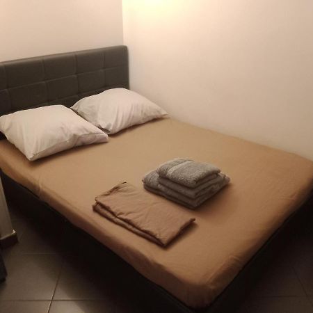 Studio Centre Avec Terrasse Apartment Ментона Екстериор снимка